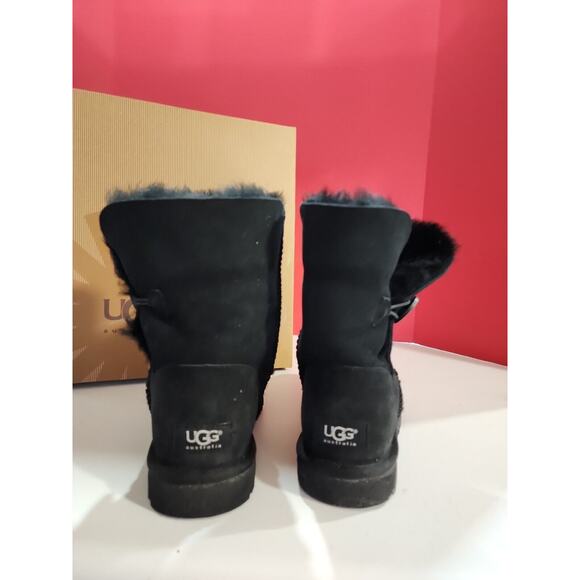 UGG Women Bailey Button Bling Black Boots Size 7 Sheepskin Shearling S/N 5803 - Picture 8 of 13